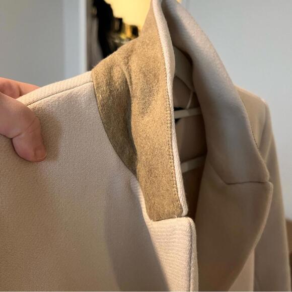 Zara Beige Coat with Dark Buttons - Picture 7 of 7